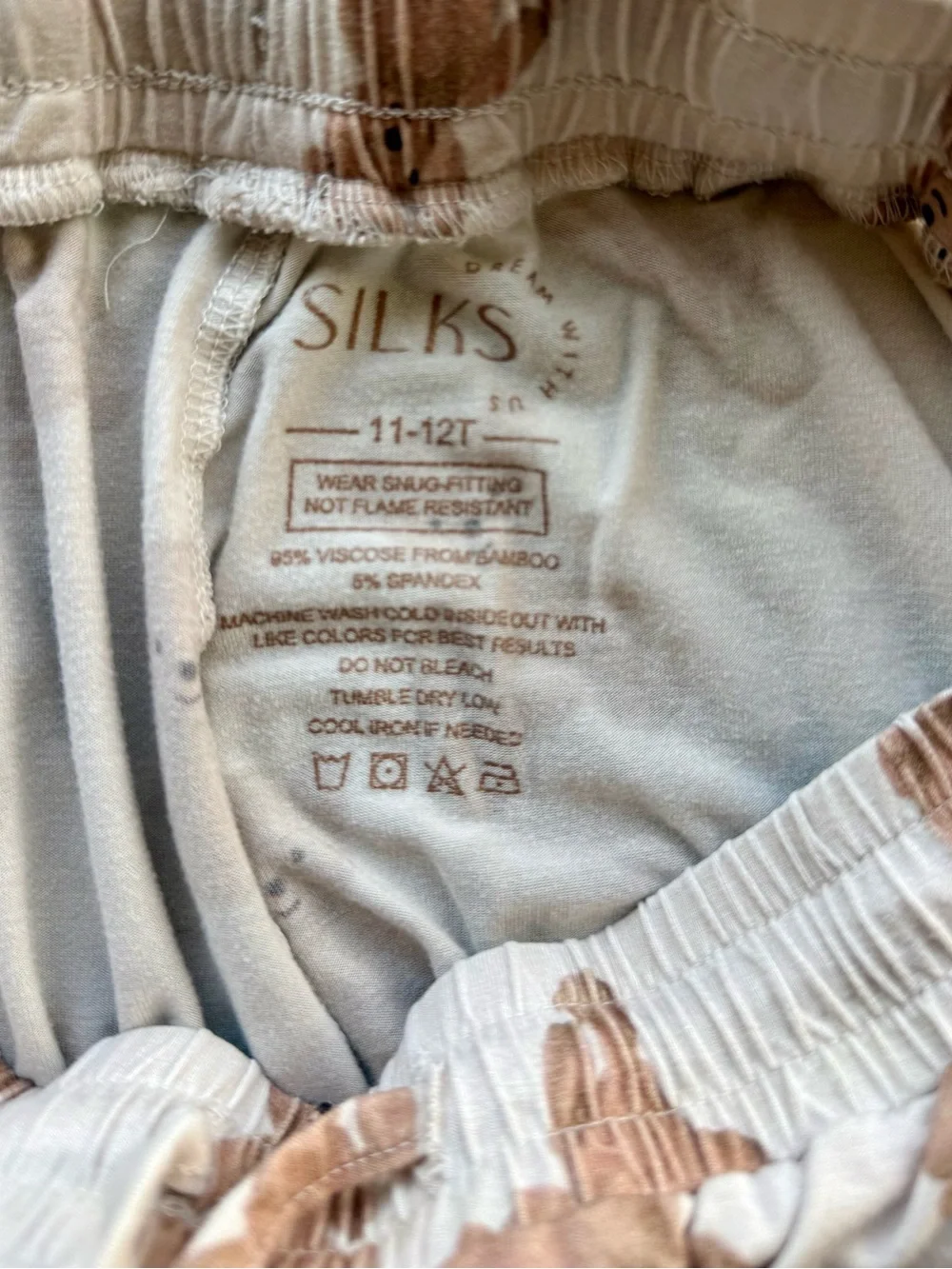 Silks bedtime just